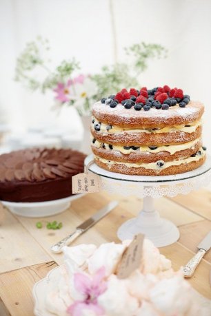 Сладкий стол с тортами без глазури