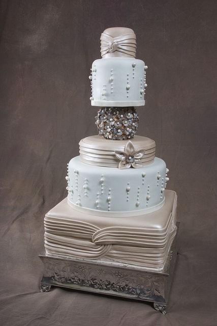 Изящный свадебный торт