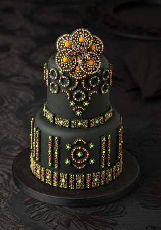 черный свадебный торт