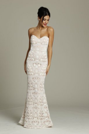 Платье невесты без бретелей из кружева