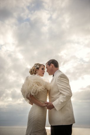 Романтичная фотосессия молодоженов