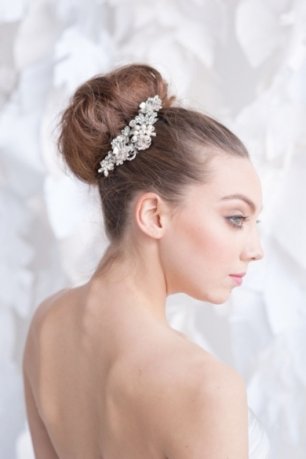 Прическа-пучок невесты