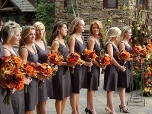 Осенняя свадьба, Подружки невесты