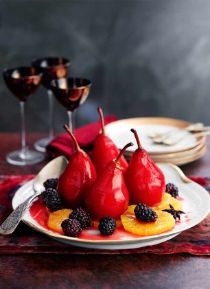 Фруктовый десерт на сладком столе