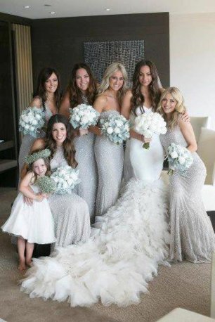 Подруги невесты, Платье невесты