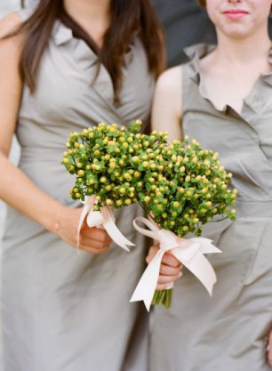Букеты подружек невесты из мелких цветов
