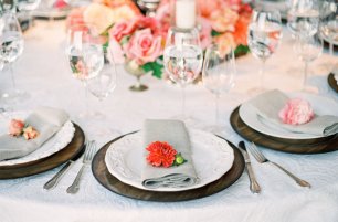 Оформление стола, Цветы в декоре