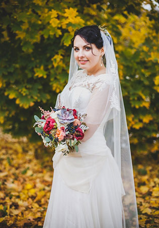 Осенняя свадьба, образ невесты