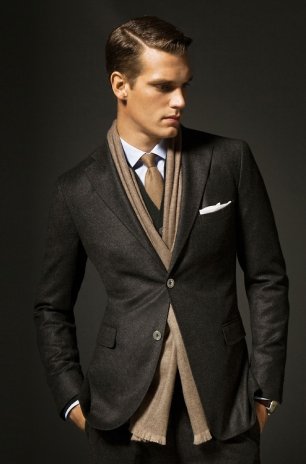 Костюм жениха с шарфом