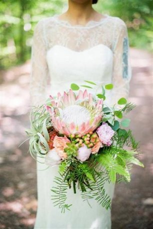 Экзотический свадебный букет