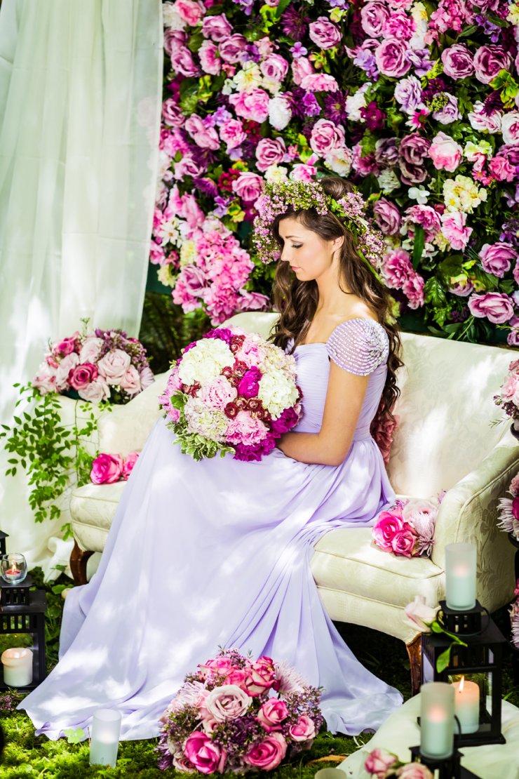 Цветочный фон - отличная идея для украшения вашей свадебной фотозоны