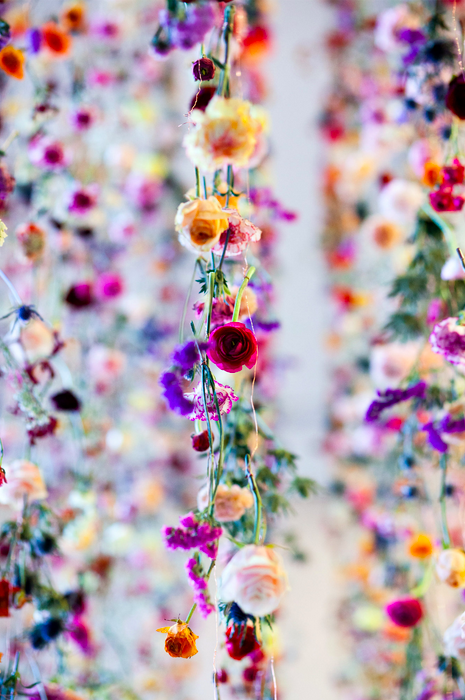Цветы в декоре свадебного зала