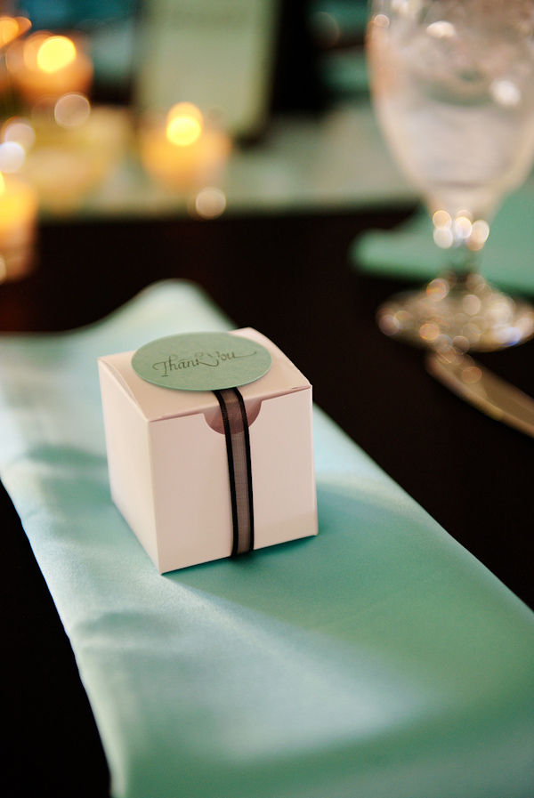 Бонбоньерка-коробочка для элегантной свадьбы