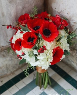 Букет невесты с маками