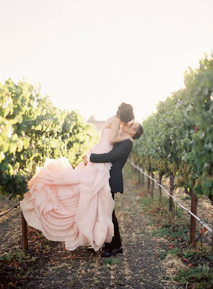 Свадебное фото в винограднике