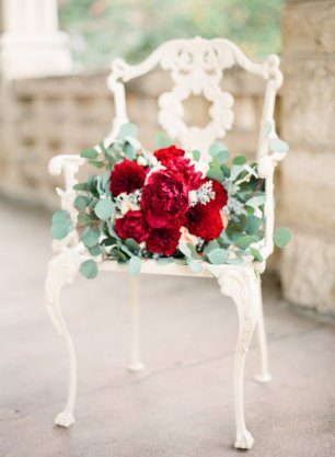 Красный букет на свадьбу