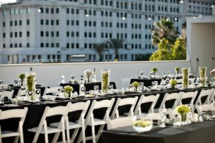 Оформление свадебного стола