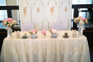 Стол молодоженов