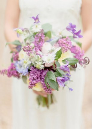 Букет невесты с сиренью