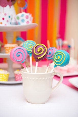 Разноцветные попкейки