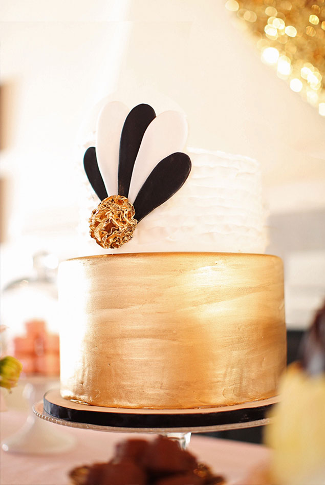 Трендовый свадебный торт: просто и со вкусом