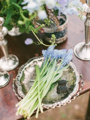 Серебряная посуда на свадьбе