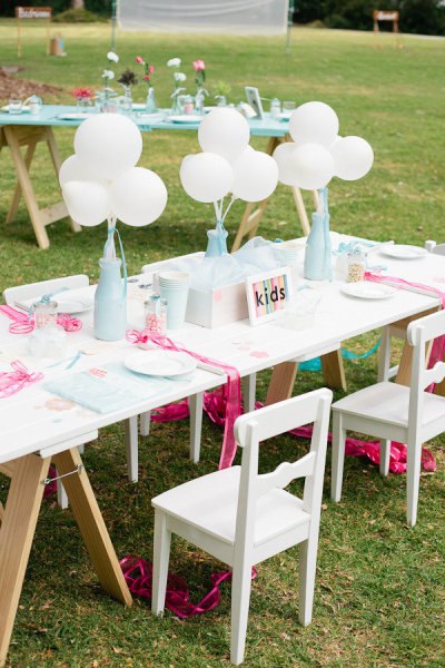 Декор стола для детей на свадьбе