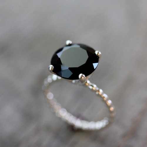 Помолвочное кольцо купить в интернет-магазине «Оникс»