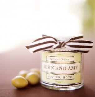 Бонбоньерка с бантиком и винтажной этикеткой