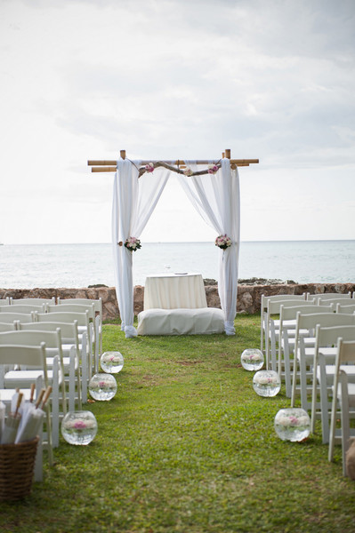 Декор для свадьбы на побережье