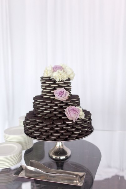 Неожиданный свадебный торт из печенья