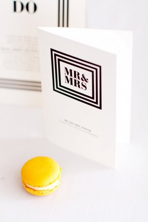 Лаконичное свадебное приглашение