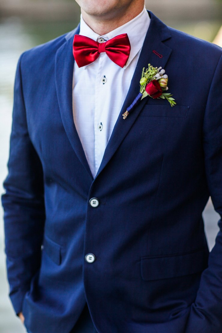 Рубашка и галстук для жениха