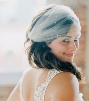 Элегантная повязка из фатина