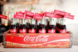 Флажки на трубочках напитков