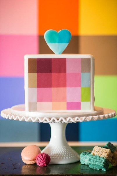 "Пиксельный" свадебный торт