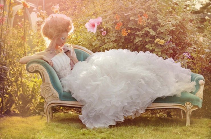 Платье невесты с объемной фактурой