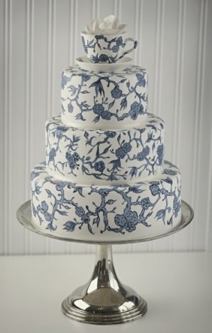 Свадебный торт с растительным принтом