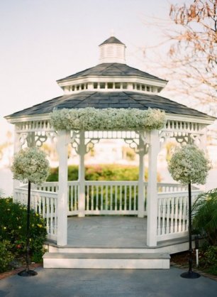 Беседка для свадебной церемонии