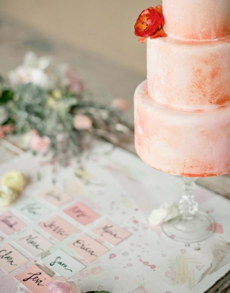 Свадебный торт с интересным цветовым решением