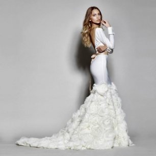 Платье невесты сложного покроя