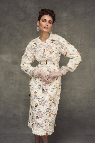 Фактурное платье невесты