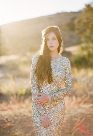 Платье невесты с пайетками