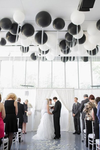Оформление места бракосочетания воздушными шарами