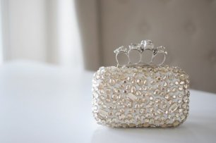 Клатч невесты со стразами