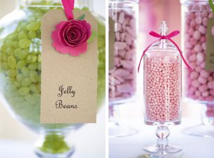 Сладости в стеклянных вазах