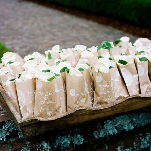 Кулечки с лепестками