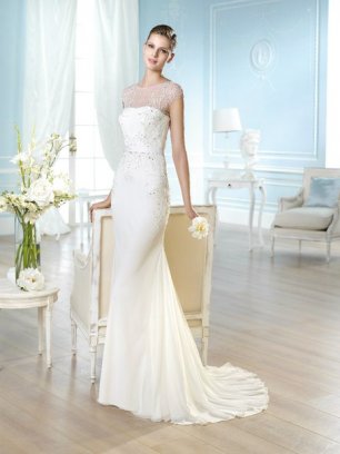 Платье невесты прямого кроя