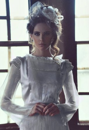 "Геометричный" крой платья невесты