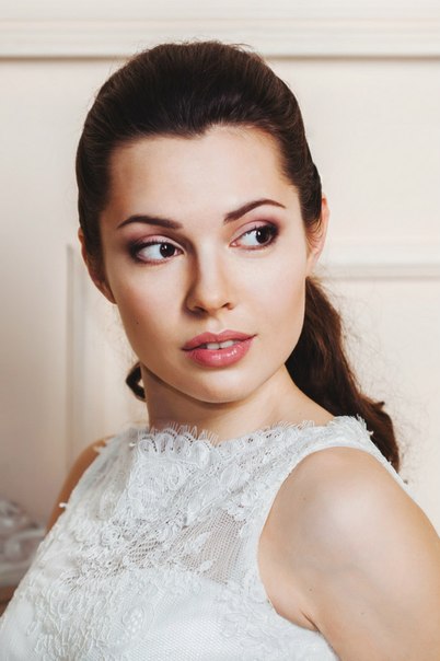 Классический макияж невесты с акцентом на глаза